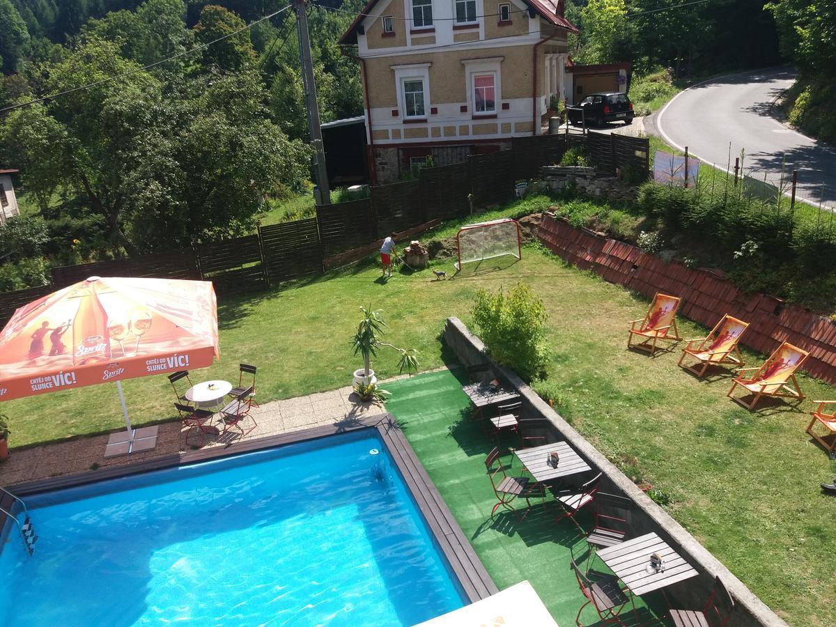 Penzion Paseky U Zapadlych Vlastencu Esterno foto