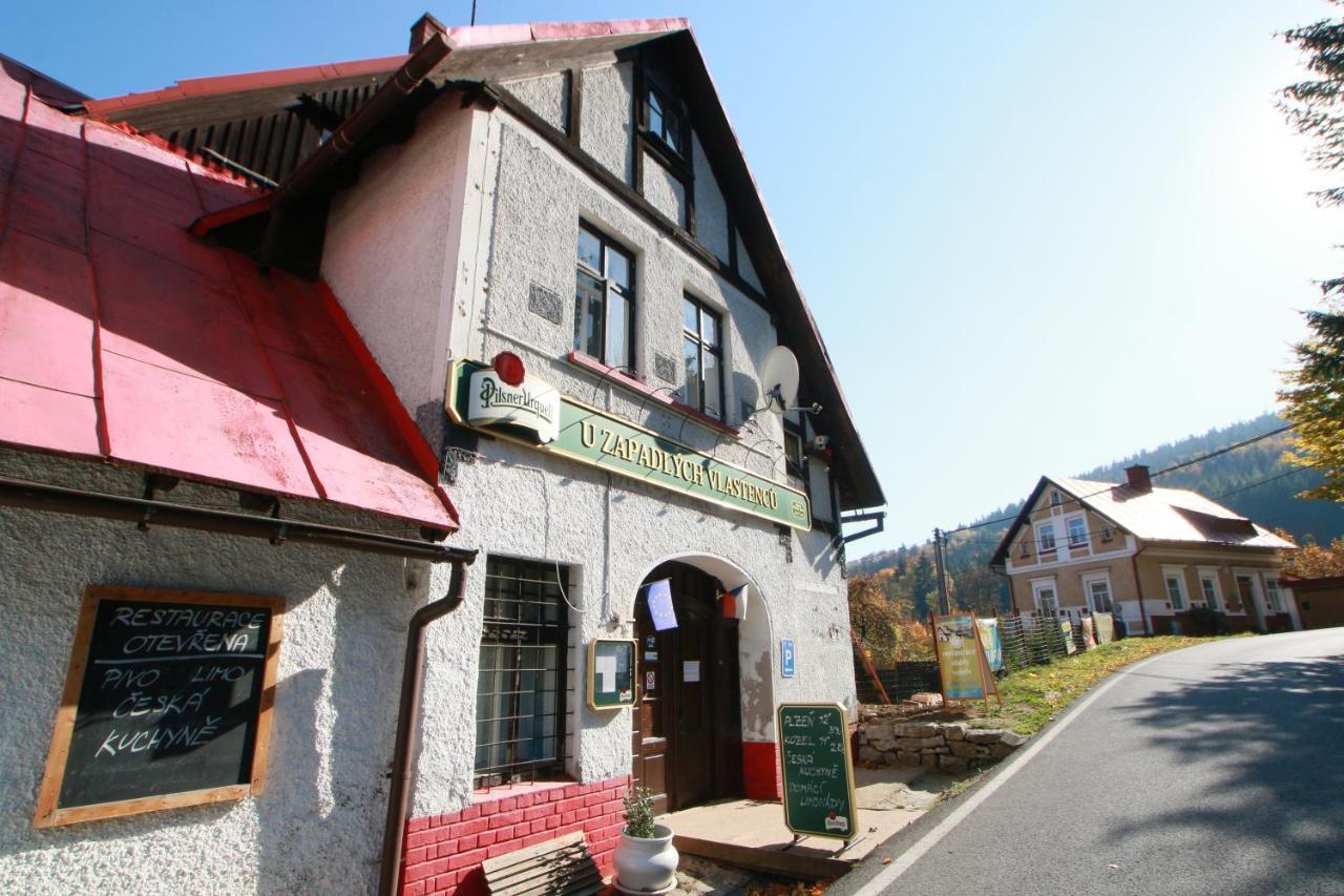Penzion Paseky U Zapadlych Vlastencu Esterno foto