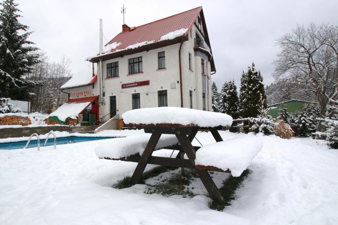 Penzion Paseky U Zapadlych Vlastencu Esterno foto