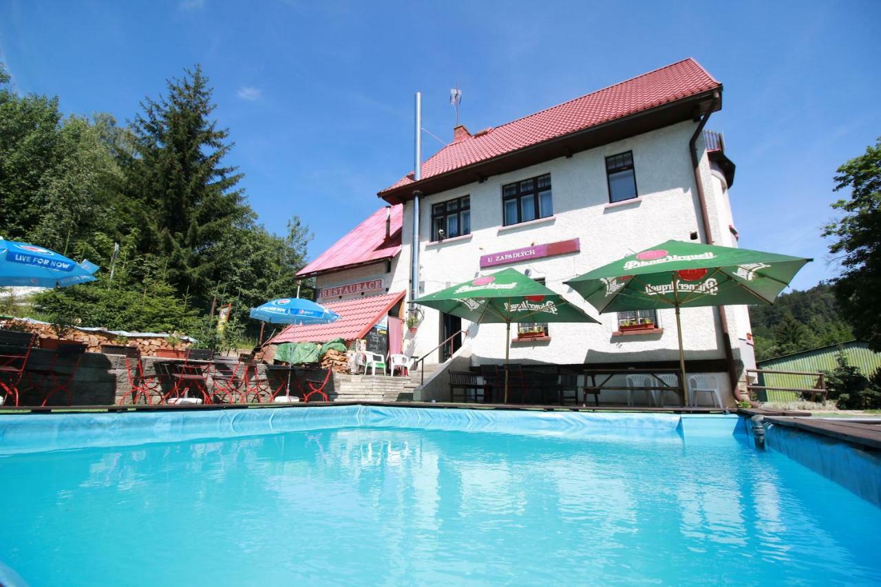 Penzion Paseky U Zapadlych Vlastencu Esterno foto