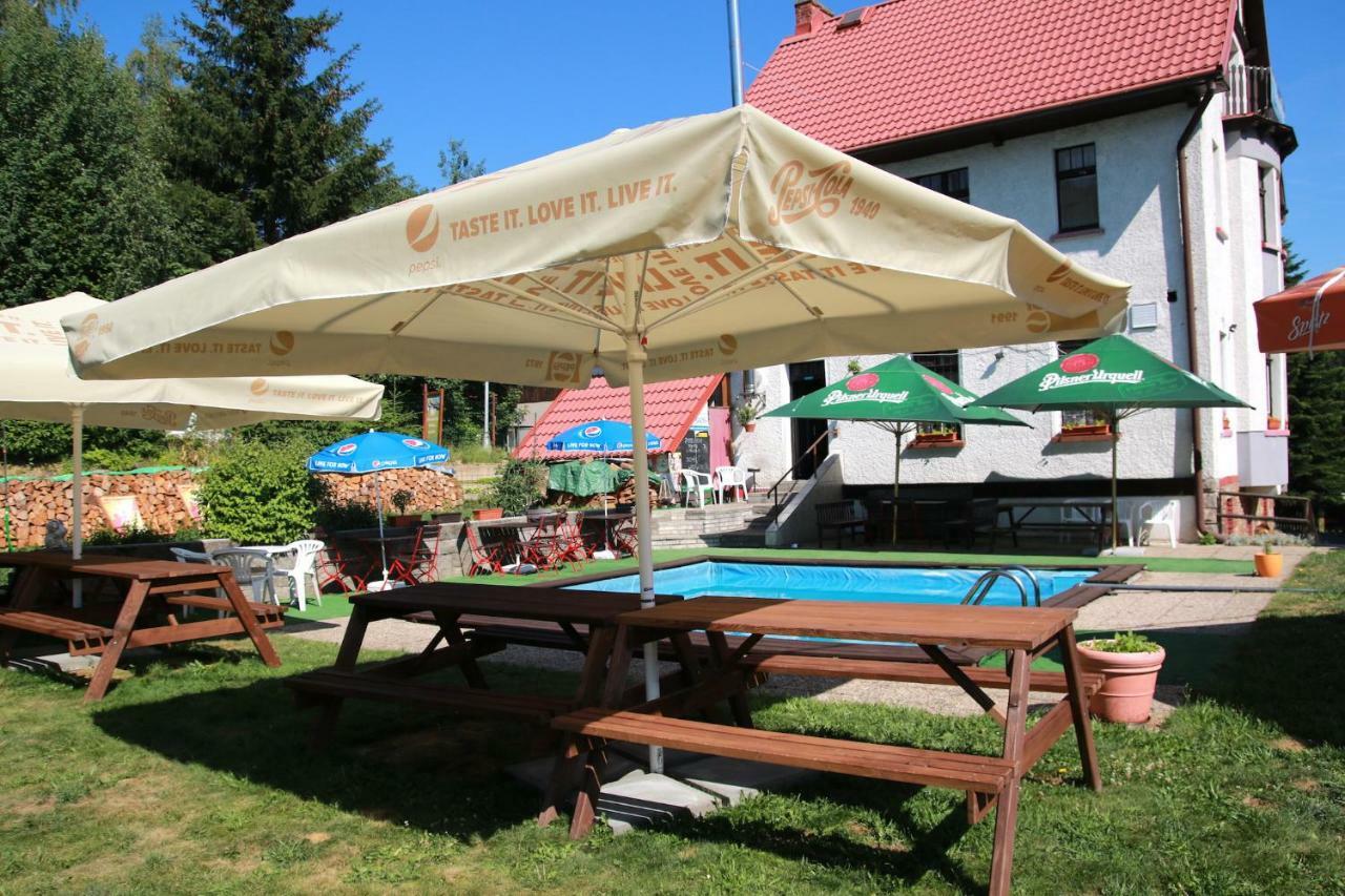 Penzion Paseky U Zapadlych Vlastencu Esterno foto